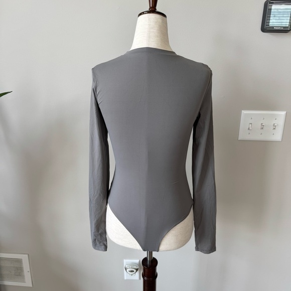 PUMIEY Crew Neck Long Sleeve Bodysuit Second-skin - Smoke Cloud Collection Gray - Picture 3 of 7